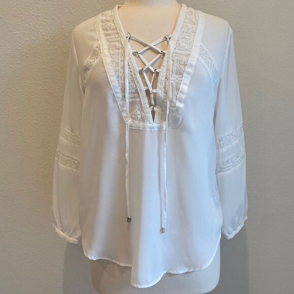 NWOT!  Dolce Vita white lace up top Sz. S - Picture 2 of 11